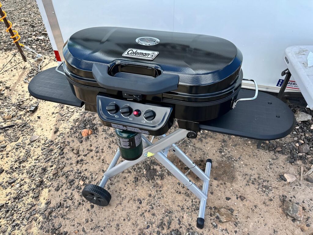 8 Best Portable Gas Grills In 2025: Buying Guide &Amp; Reviews 5 Coleman Roadtrip Lxe Tailgater Grill