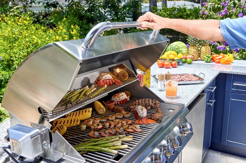 Best Built-In Gas Grills In 2025: Buyers Guide &Amp; Reviews 2 Grilling With Bull Outdoor Grill