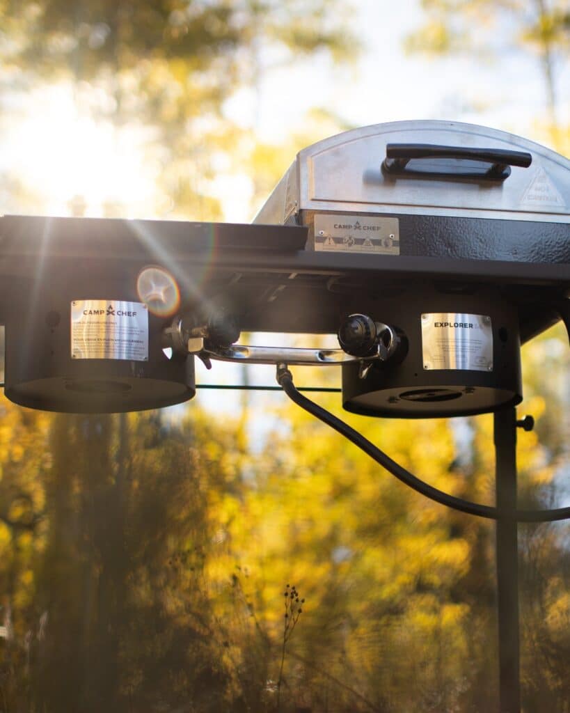 Camp Chef Smokepro Dlx Gas Grill
