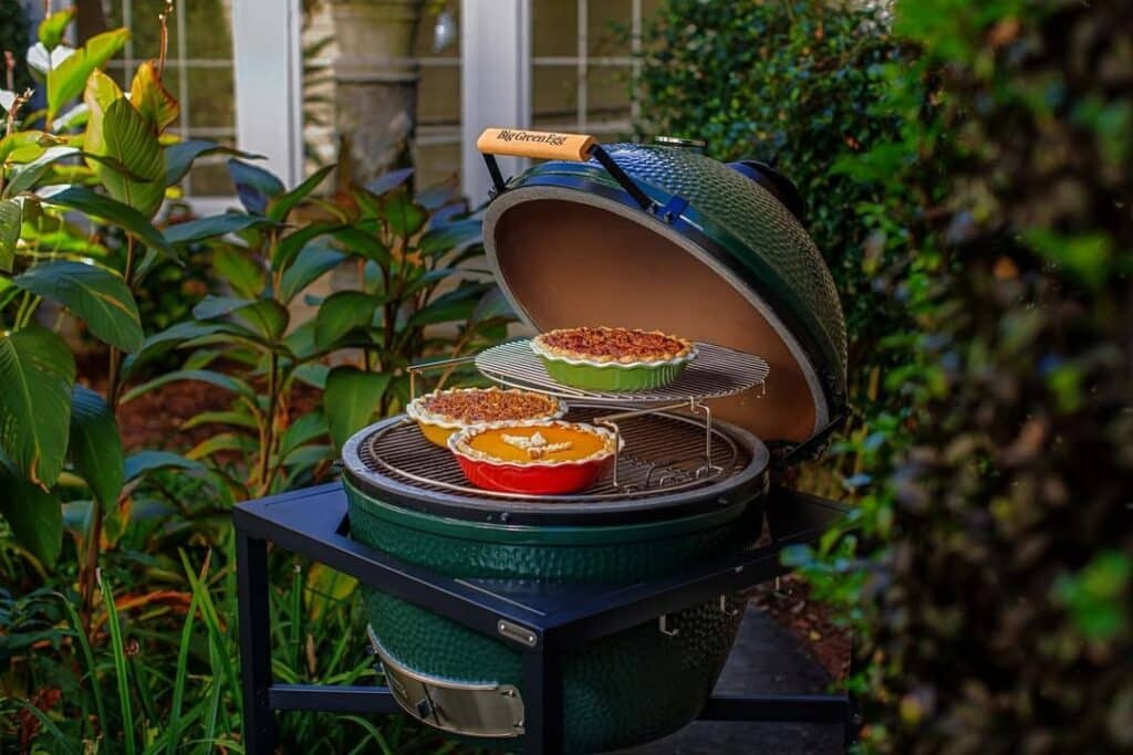 Big Green Egg Kamado Grill