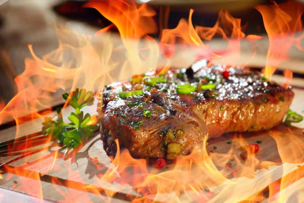 How To Keep Steak Warm Before Serving, And Other Tips