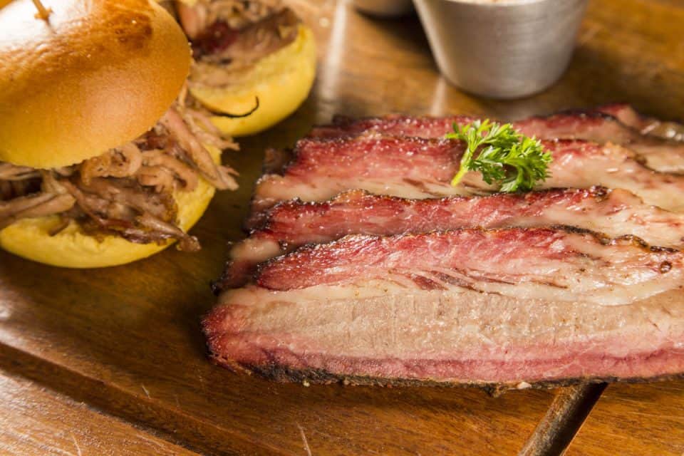 How to Keep Brisket Warm and Moist Ultimate Guide