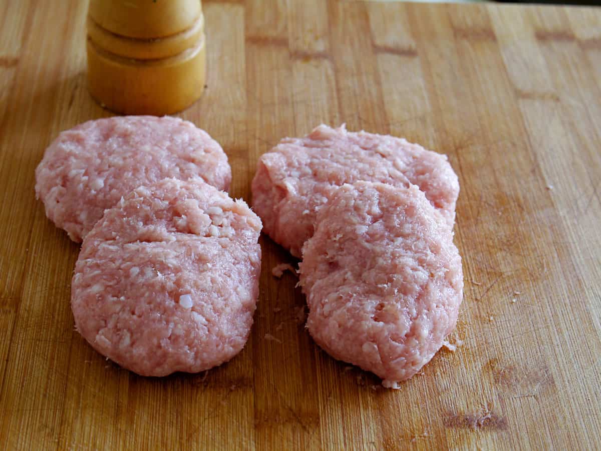 How To Tell if Ground Turkey is Bad Before and After Cooking