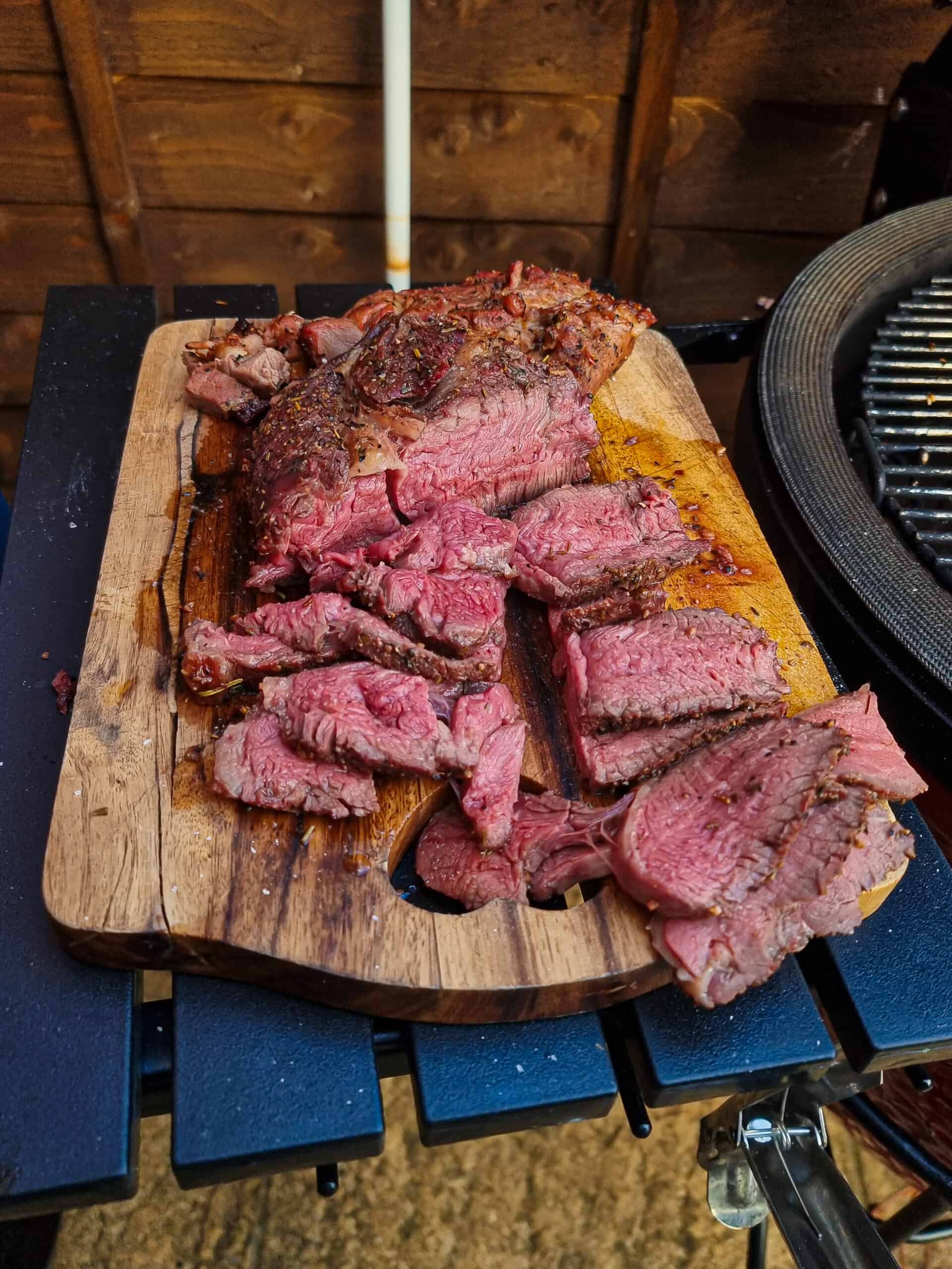 Sirloin Tip Roast vs Chuck Roast Pros and Cons of Each Cut