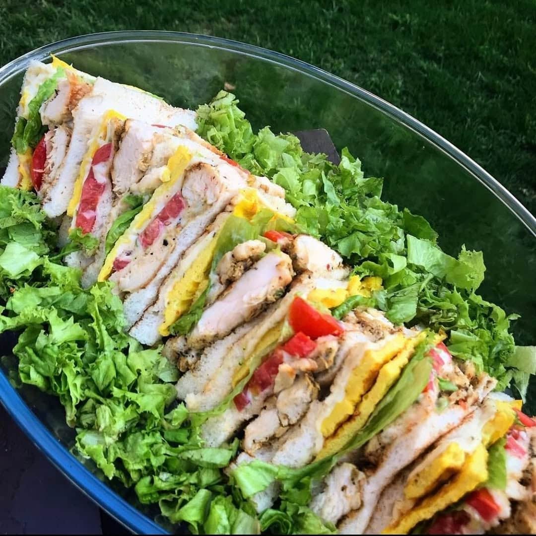 Grilled Chicken Sandwiches: 40 Recipes from BBQ Host