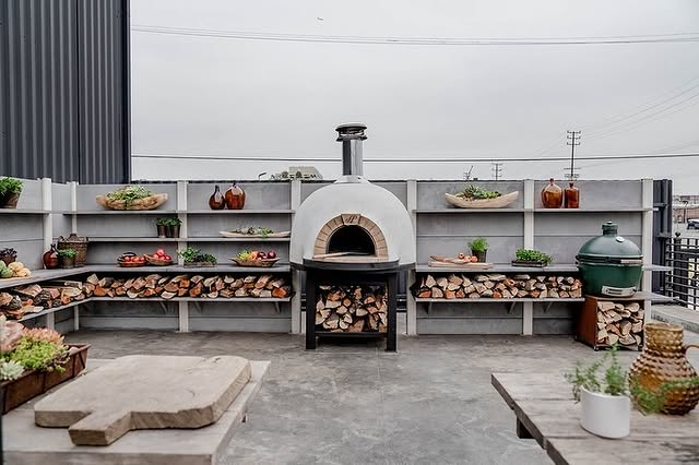11 Stylish Concrete Outdoor Kitchen Ideas You’ll Want To Copy 11 Concrete Pizza Oven