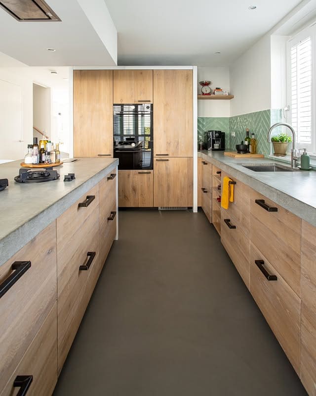 11 Stylish Concrete Outdoor Kitchen Ideas You’ll Want To Copy 6 Concrete Plus Wood Combo Kitchen