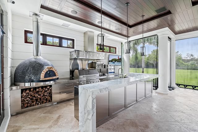 Luxury Outdoor Kitchens With High End Finishes