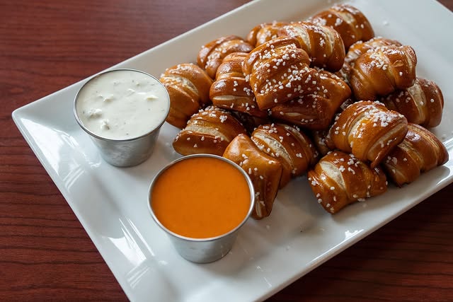 pretzel bites with beer cheese dip