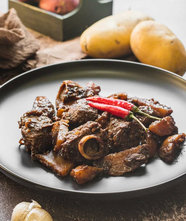 The Pitmaster’s Playbook: 7 Ways To Cook Beef Right 4 Braised Beef Cuisines