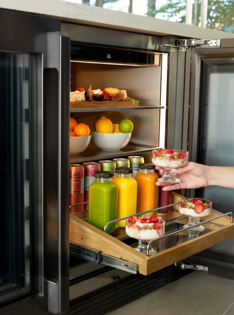 Built In Beverage And Ice Stations