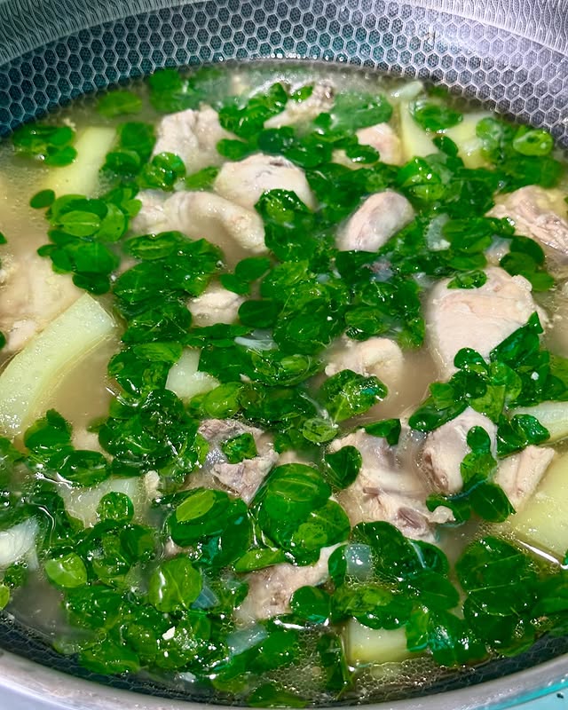 Chicken Tinola With Moringa Leaves Soup