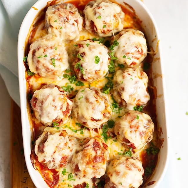 These Oven-Baked Meatballs Taste Like What Autumn Feels 1 Cheesy Oven-Baked Meatballs Gluten Free
