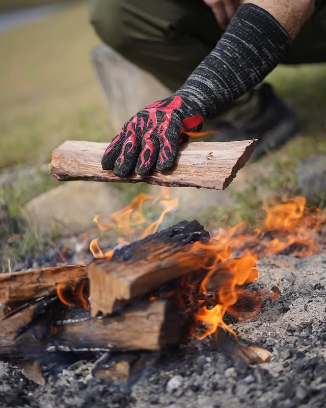 10 Bbq Accessories To Upgrade Your Grill Game 7 Fireproof Bbq Gloves