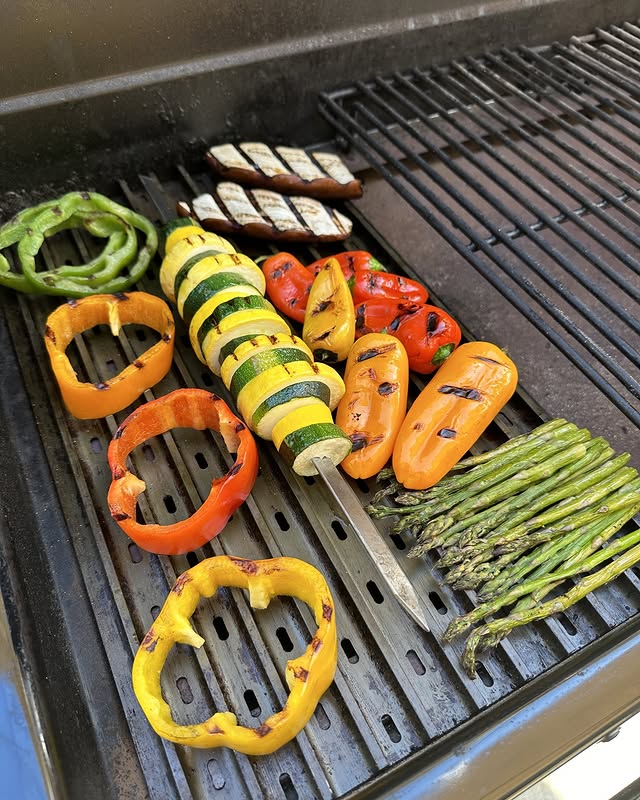 Grill Grates With Vegetable Skewers