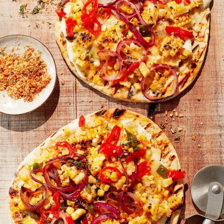 How To Grill Pizza Like A Pro 4 Grilled Pizza Recipe