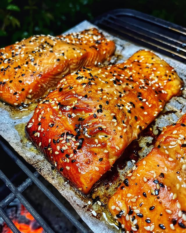 The Best Way To Smoke Salmon On A Pellet Grill (Beginners Welcome) 2 Marinated Salmon Filet Pieces Smoked