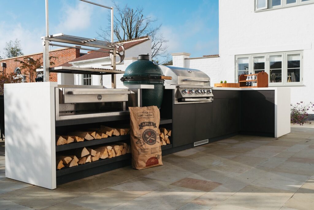 Top 8 Big Green Egg Outdoor Kitchen Inspirations 9 Modern Kitchen With Big Green Egg Grill