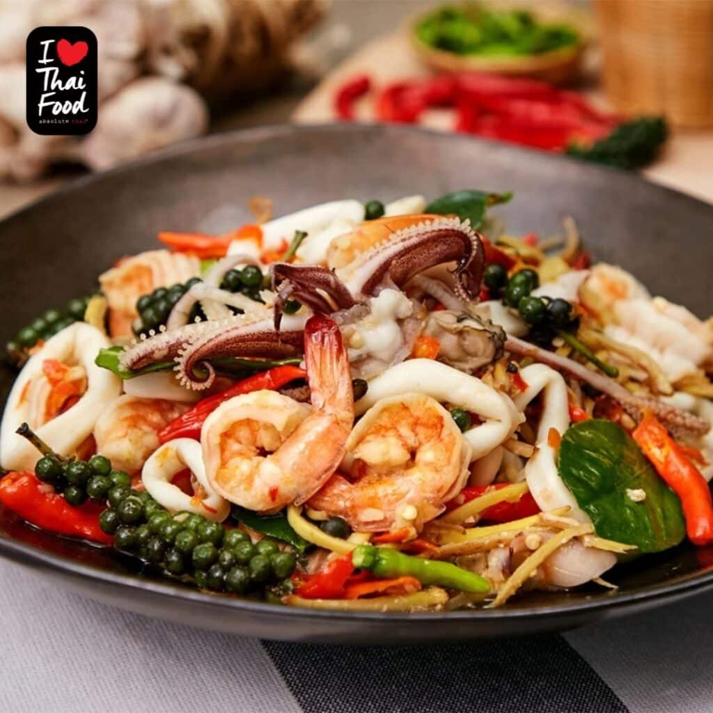 12 No-Fuss Seafood Recipes You’ll Love Cooking For Days On End 12 Seafood Stir Fry With Vegetables