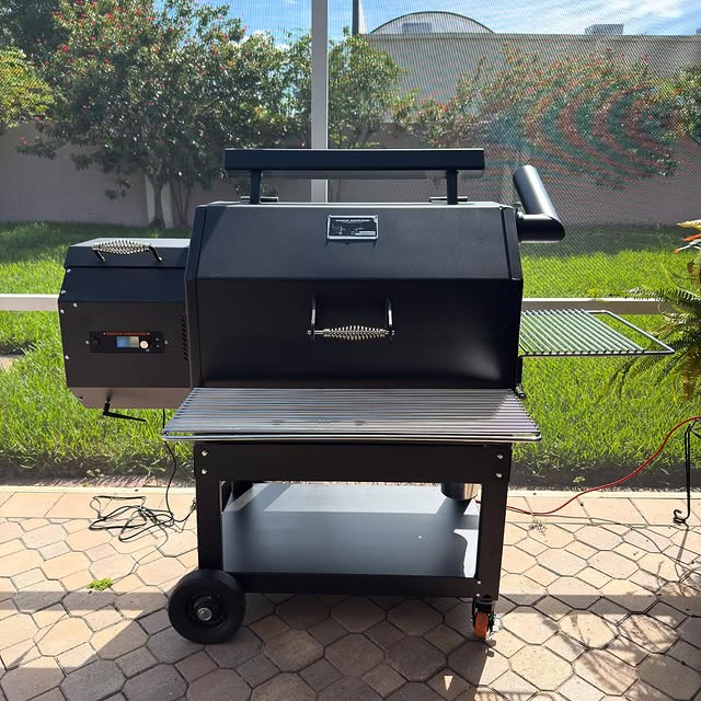 A Complete Guide To 20 Types Of Grills (And What They'Re Best For) 9 Standard Pellet Grill