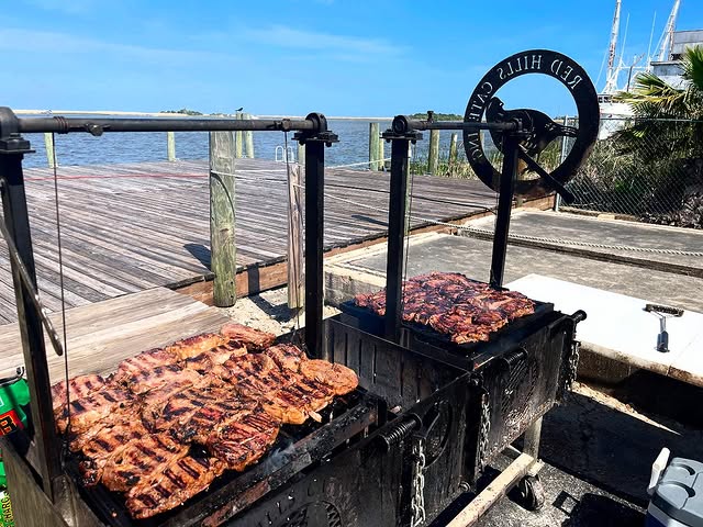 12 Unique Grills From Around The World You Need To See 6 The American Classic Santa Maria Grill