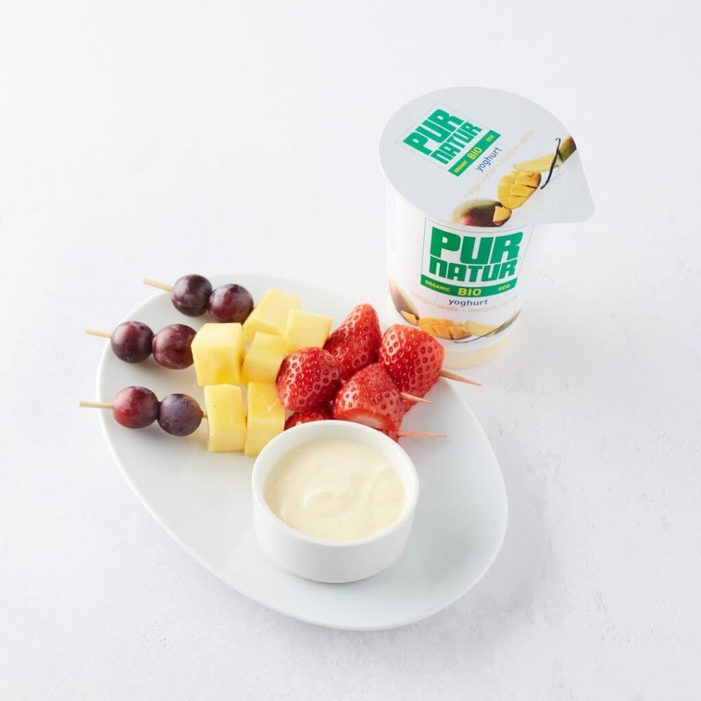 24 Sleepover Bbq Ideas Kids And Teens Will Love 22 Fruit Skewers With Yogurt Dip