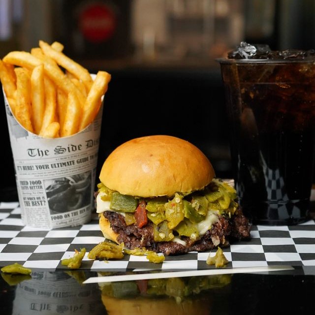 50 States, 50 Burgers: Iconic American Hamburger Recipes 38 Green Chile Cheeseburger