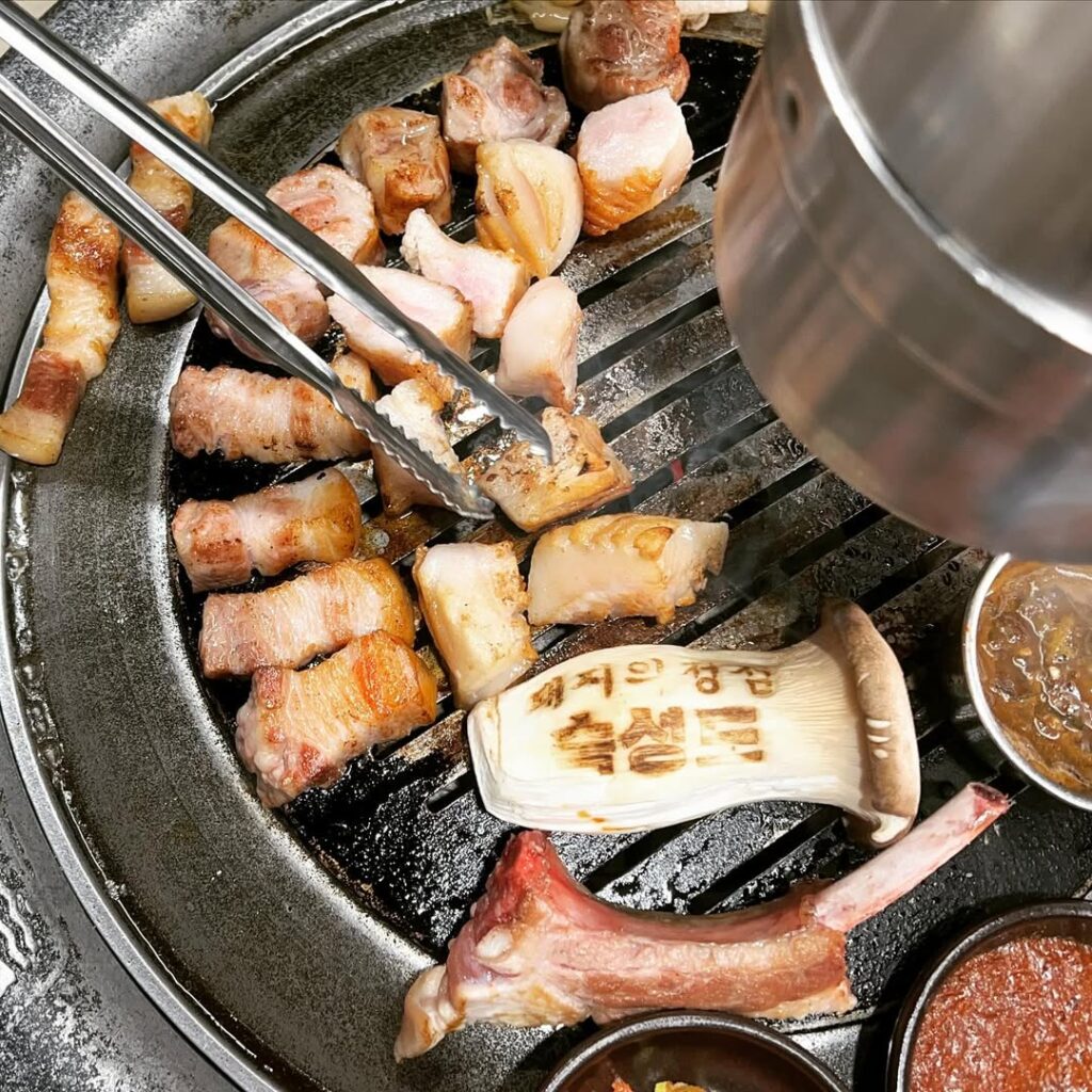 21 Exotic Korean Bbq Recipes You Need To Try This Weekend 9 Jeju Black Pork Bbq Heuk Dwaeji