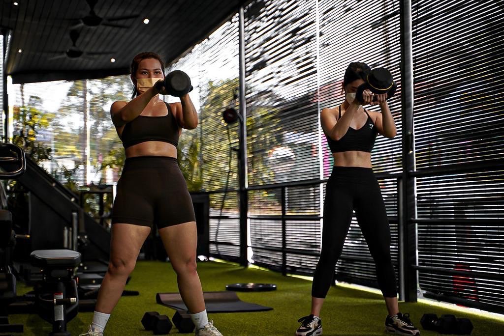 Top 15 High-Calorie Burning Exercises For Bbq And Grilled Food Lovers 6 Kettlebell Swings Workout Routine