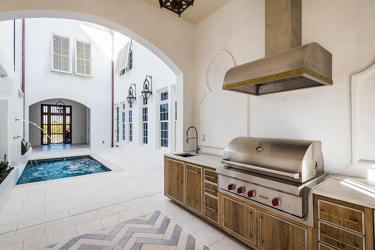 10 Outdoor Kitchens Around The World: Design Ideas From Every Culture 7 Moroccan Style Outdoor Kitchen