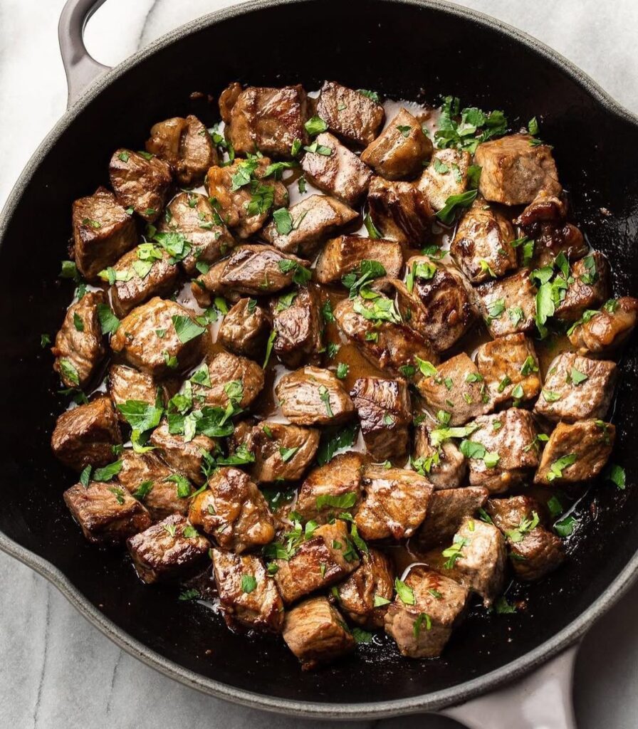Sheet Pan Garlic Butter Steak Bites With Broccoli And Peppers