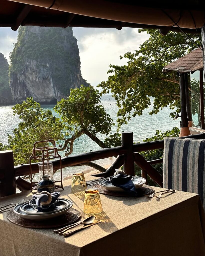 10 Outdoor Kitchens Around The World: Design Ideas From Every Culture 9 Thai Inspired Outdoor Kitchen