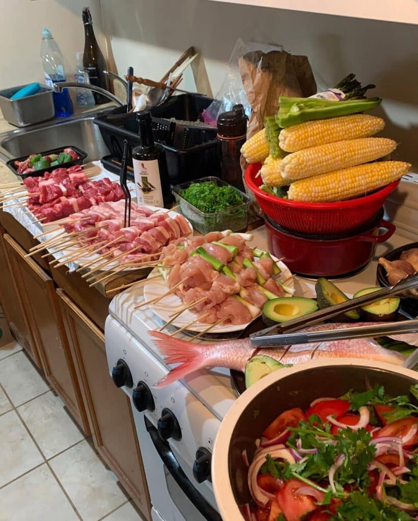 Seasonal &Amp; Holiday Bbqs Outside Summer – Rainy Season / Monsoon / Tropical Climates 3 Bbq Foods Good For Rainy Seasons