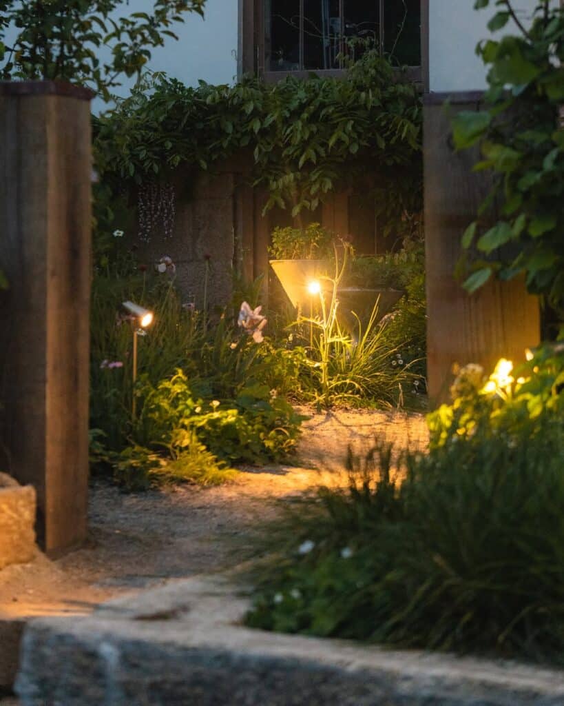 Landscape And Garden Lighting 