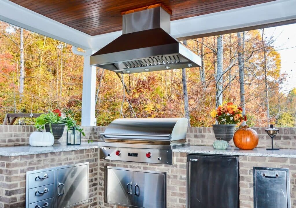 Outdoor Kitchen Ventilation
