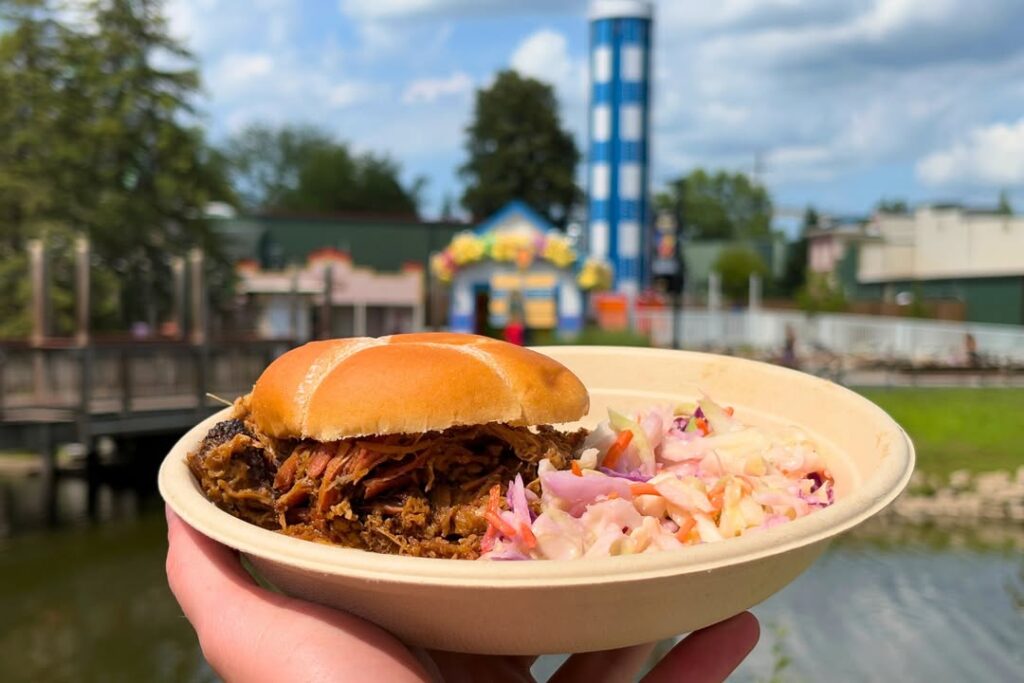 12 Easy Iowa Bbq Recipes To Impress Your Friends &Amp; Family 1 Sweet And Smoky Iowa Pulled Pork