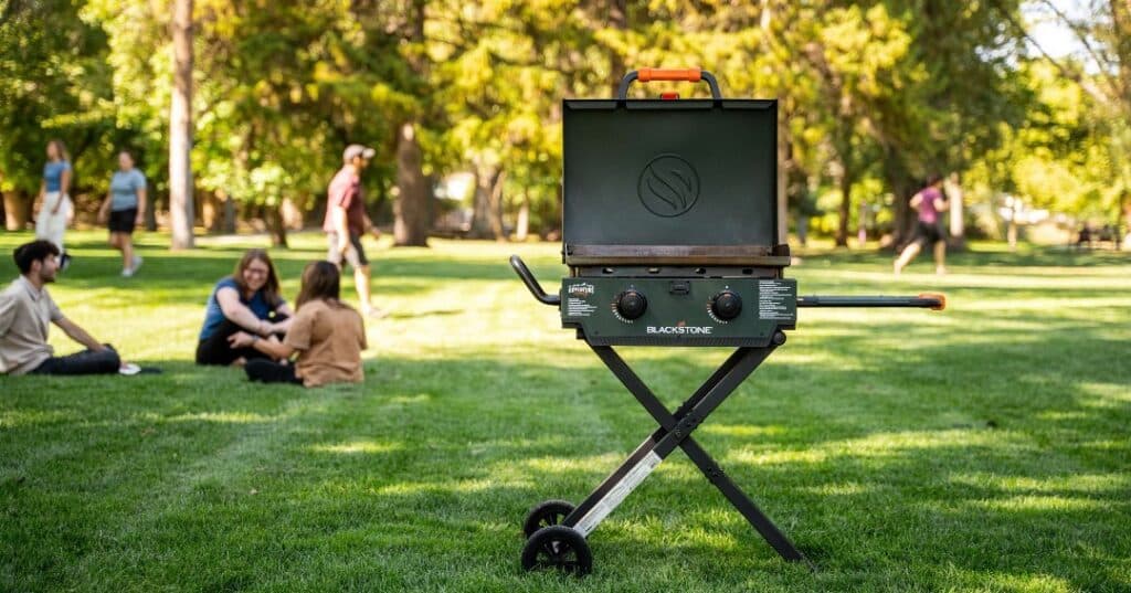 7 Best Griddles Made By Blackstone Grills 7 Blackstone Tailgater Combo Griddle