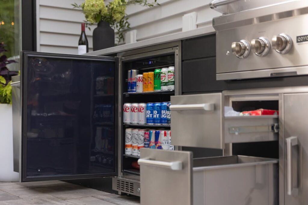 Outdoor Kitchen Storage Placement