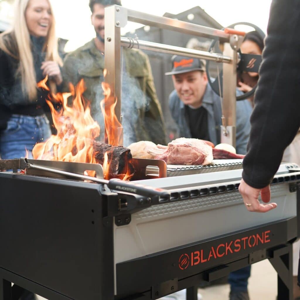 7 Best Griddles Made By Blackstone Grills 10 People Gathered Around A Blackstone Griddle