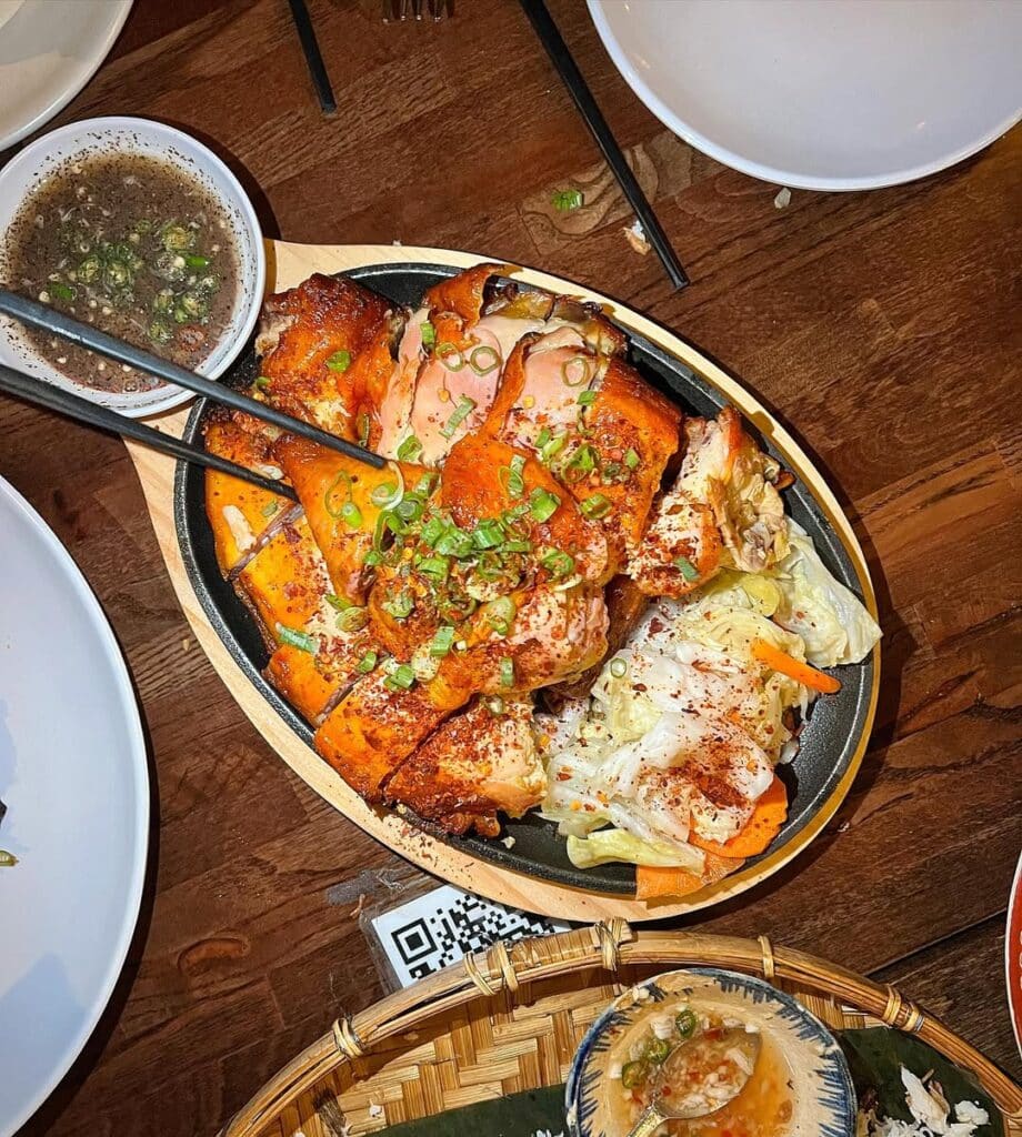 These Vietnamese Street Bbqs Go Hard (Top 10) 3 Ga Nurong Muoi Ot Chili Salt Grilled Chicken