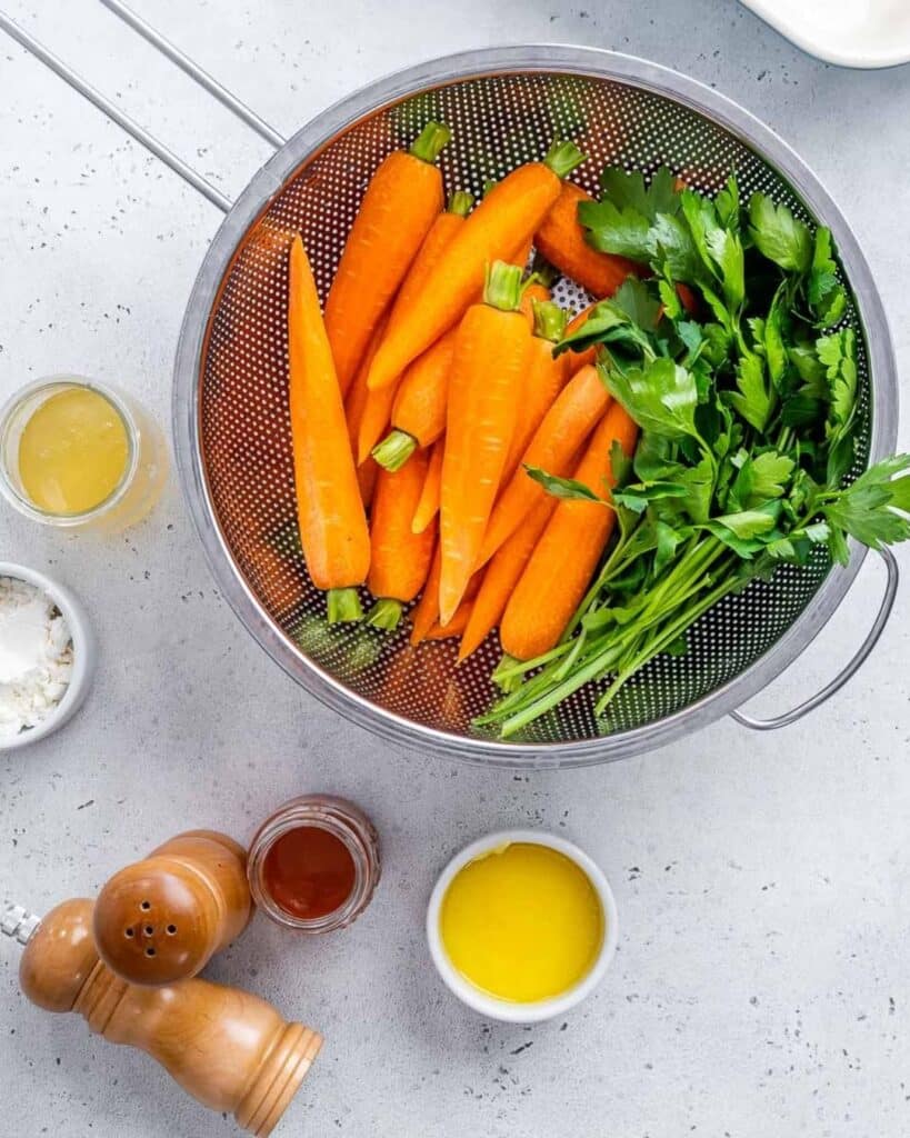 Honey Glazed Carrots With Thyme