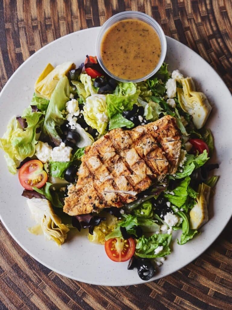 12 Healthy Spring Salad Recipes For Weight Loss 4 Grilled Chicken And Artichoke Heart Green Salad