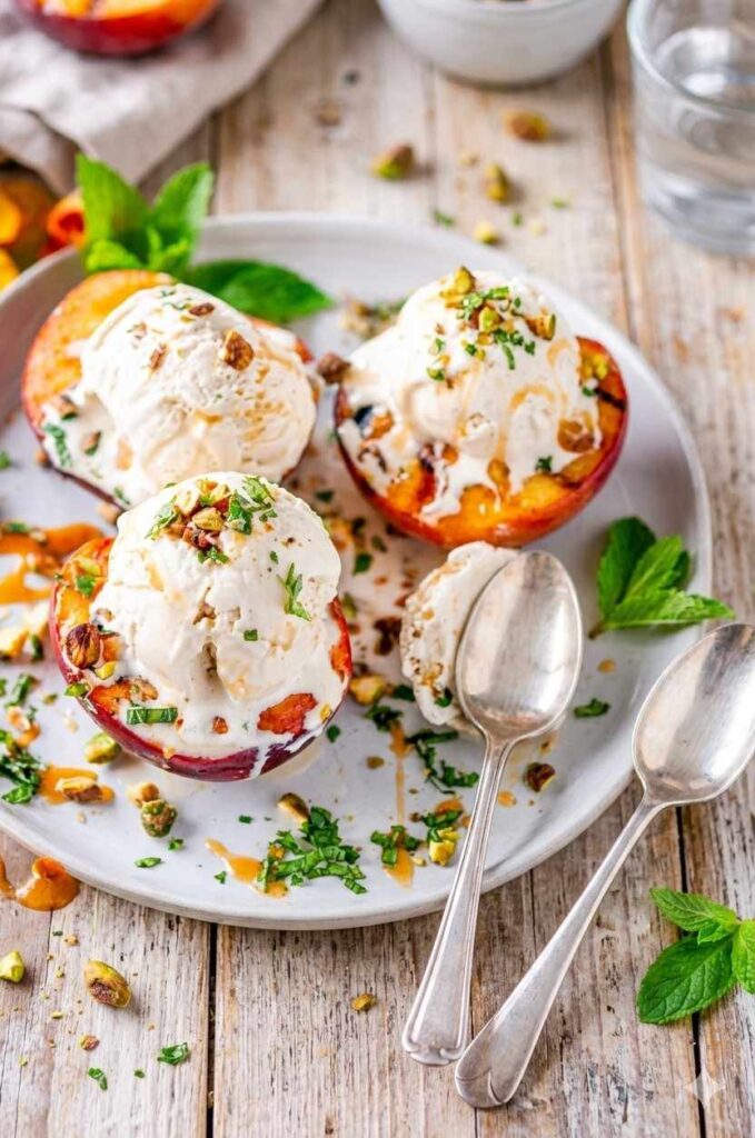 Grilled Peaches With Vanilla Ice Cream