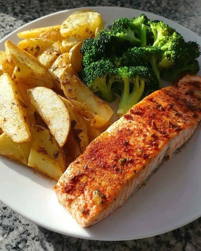 Grilled Salmon With Potatoes And Broccoli