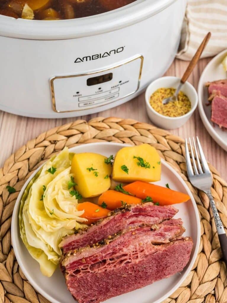 The Ultimate Guide To Corned Beef And Cabbage (History, Tips &Amp; Recipe) 2 Low And Slow Cooking For Corned Beef And Cabbage