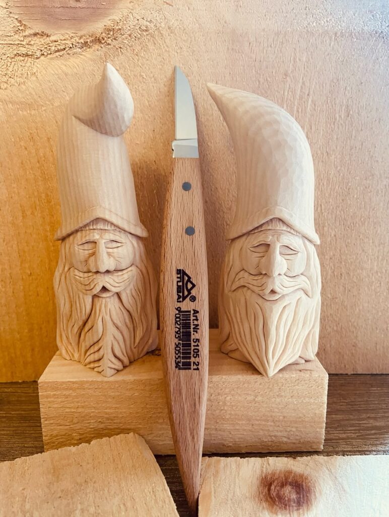 Carving Or Slicing Knife