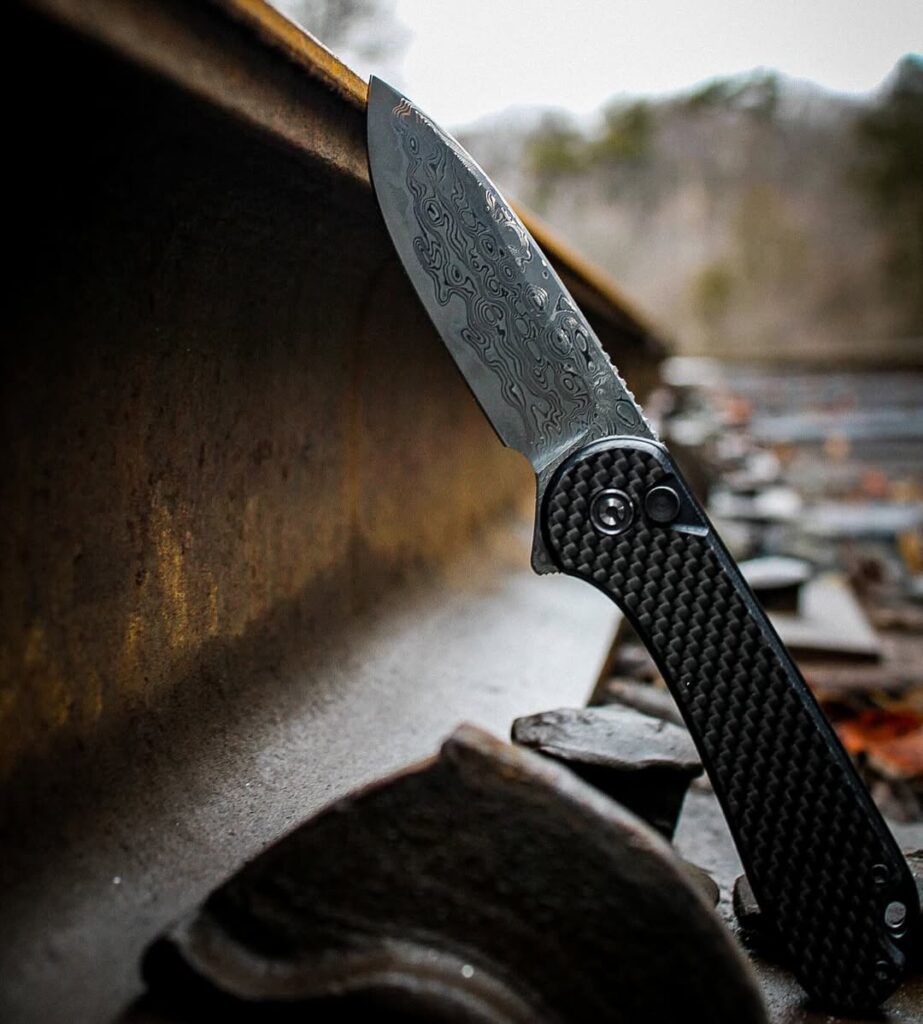 Top 15 Everyday Carry (Edc) Knives For Practical Use 3 Civivi Elementum