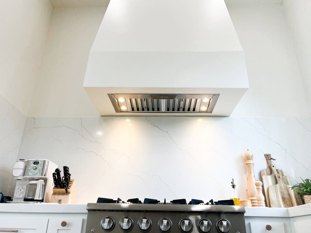 Hood-Mounted High-Heat Halogens 