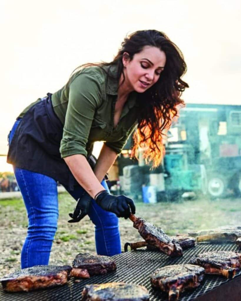 What Professional Pitmasters Eat When They’re Not Cooking Bbq 7 Lady Pitmaster Grilling