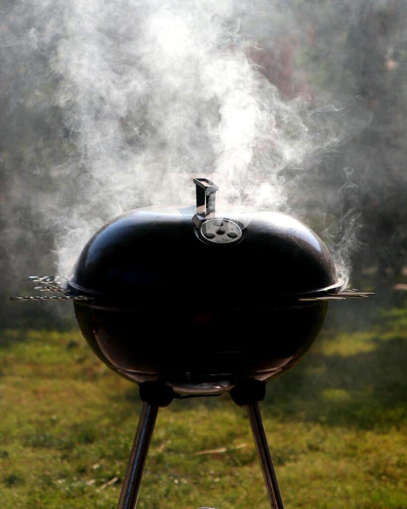 The Temperature Trap: Why Most Backyard Bbq Fails 5 Smoke Coming From A Charcoal Grill